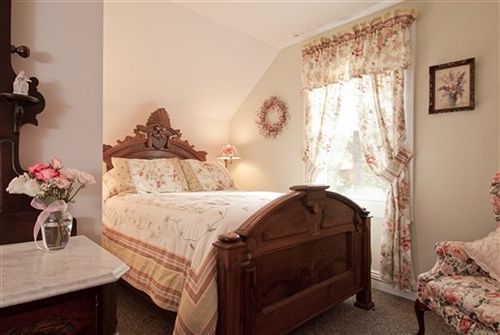Alpine Haus Bed & Breakfast Inn Vernon Eksteriør bilde